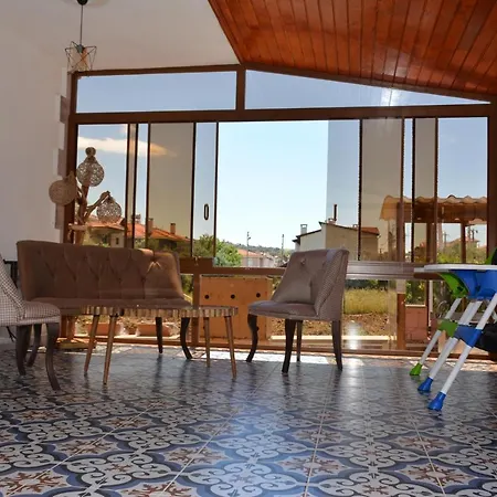 Cunda Flamingo Hotel *