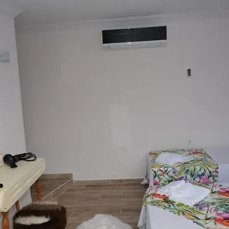 Hotel Cunda Flamingo *