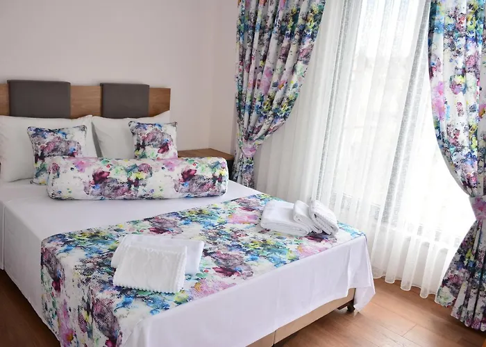 Hotel Cunda Flamingo *