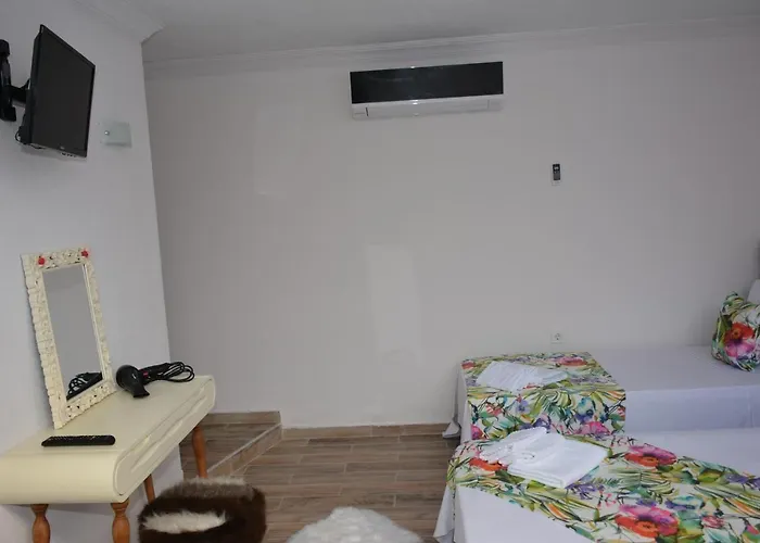 Hotel Cunda Flamingo *